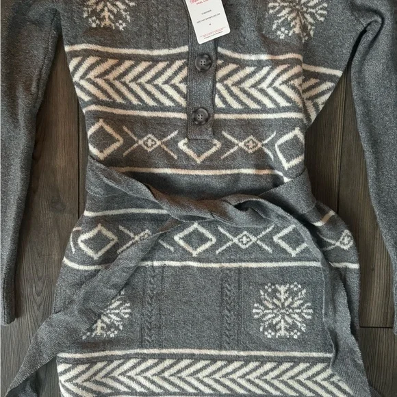 Lucky Brand Gray and White Long Sleeve belted sweater Dress- new with tags - Picture 4 of 5